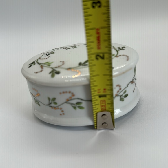 Antique handpainted trinket box limousine - Picture 7 of 9